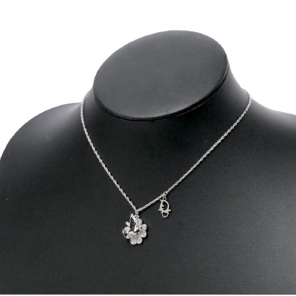 Dior Clover w/rhinestone, Dove, Motif Silver Colored Necklace